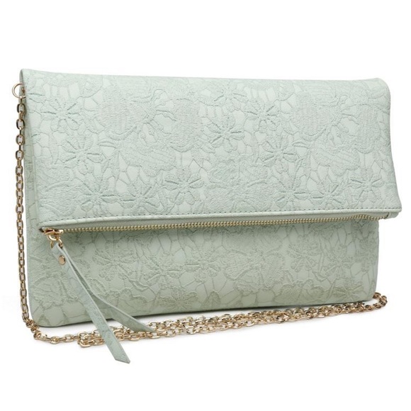 Urban Expressions Dorothy Crossbody Clutch - Picture 2 of 14